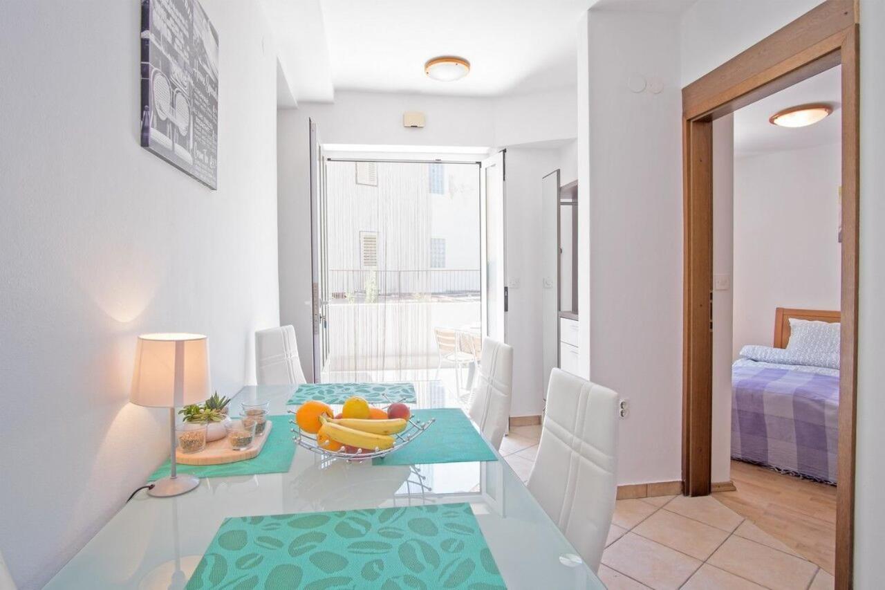 Apartment Polo Vrbnik Kültér fotó