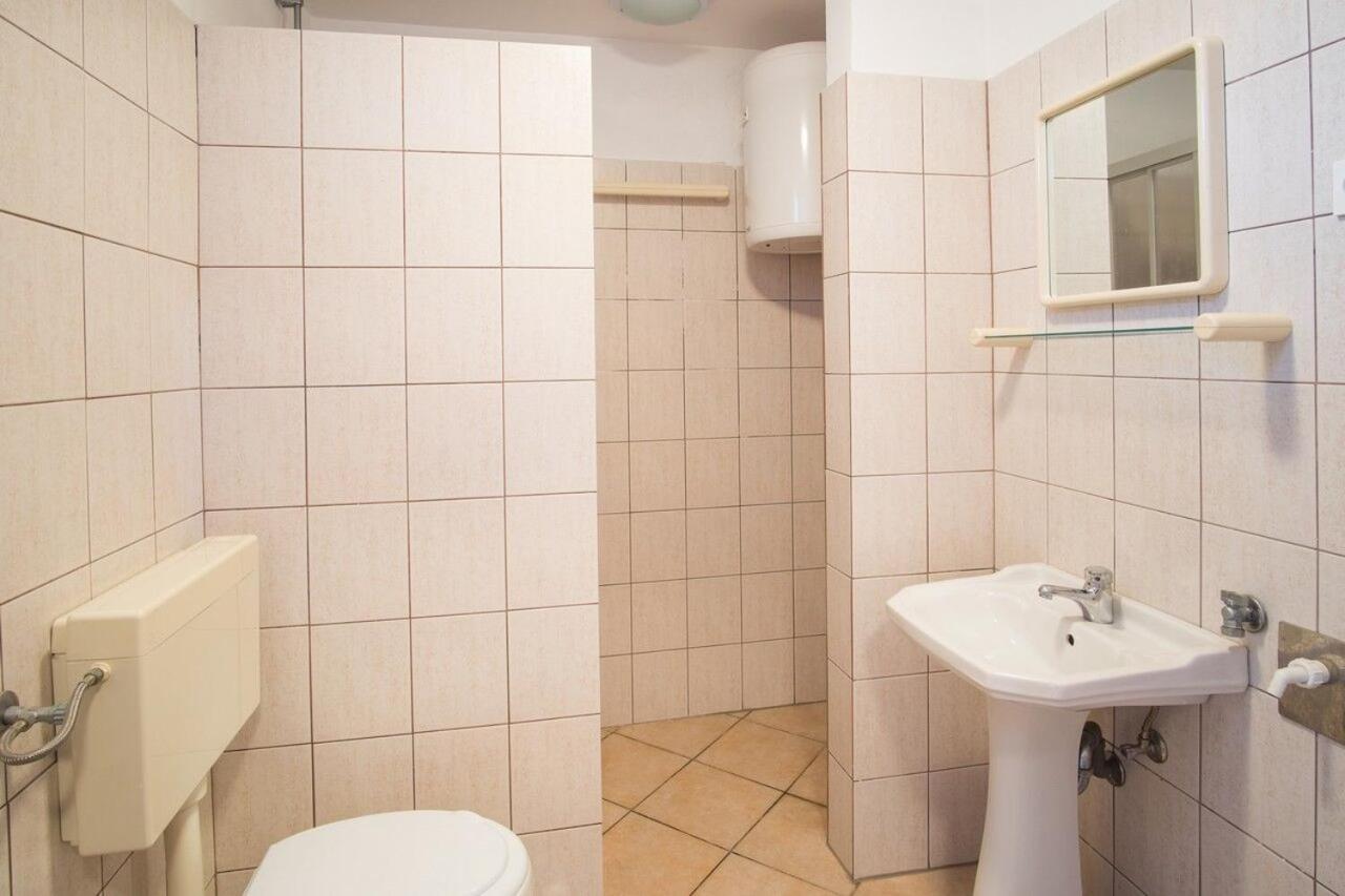 Apartment Polo Vrbnik Kültér fotó